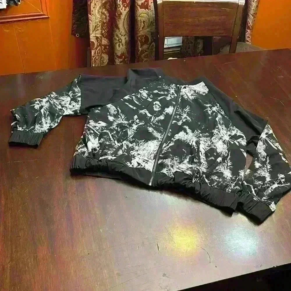 Torrid Lovesick Color Block Bomber Jacket Palms Black size3 (3X) (22-24)